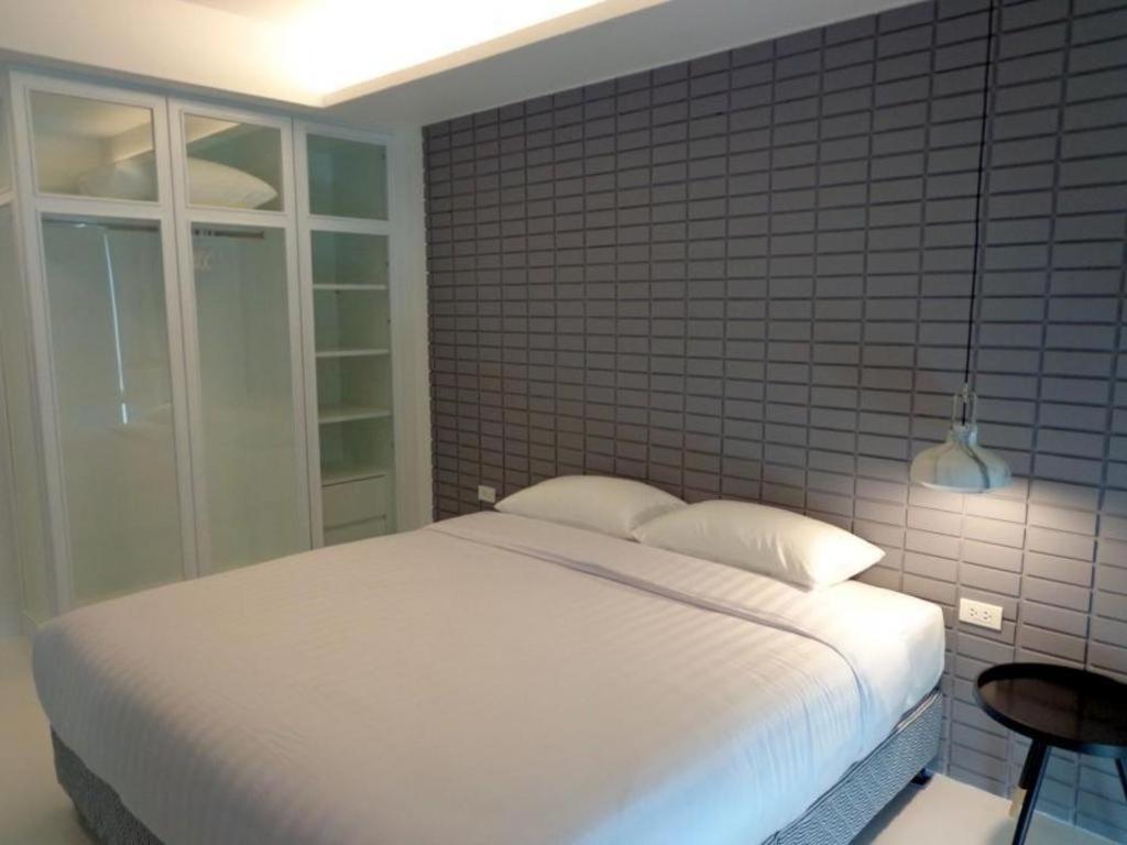 Silom Hotel 2*