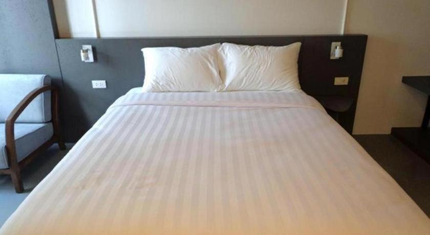 Hotel Silom 2*